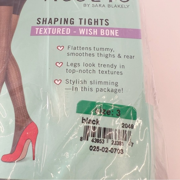 NWT Spanx Love Your Assets Black Shaping Tights in Textured Wishbone, Size 3 (L) - Picture 3 of 6